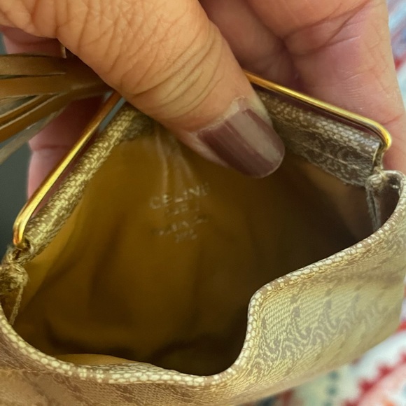 Preloved triangle Celine coin purse - Picture 2 of 5